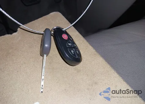 2010 Toyota Sienna Limited из США, поврежденный, VIN 5TDDK4CC4AS030593